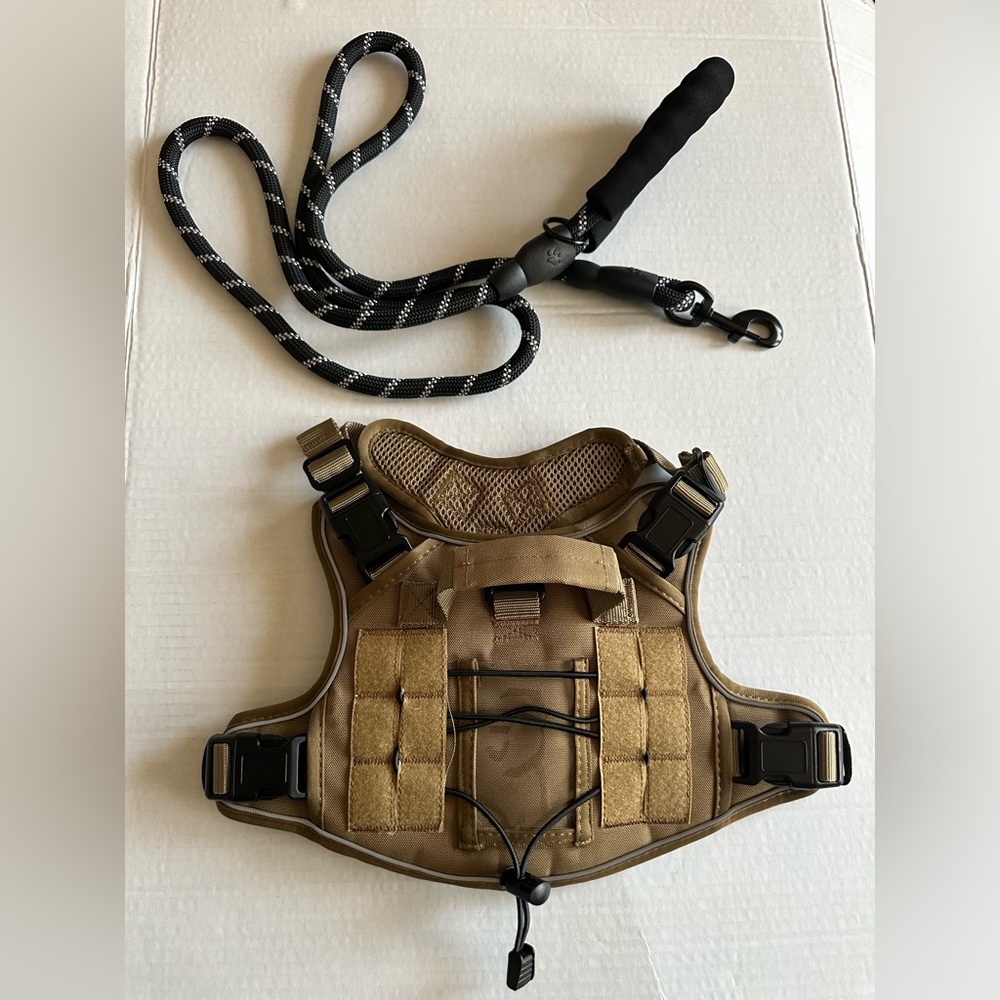 Tactical Dog Harness Vest for Medium Dogs No Pull Adjustable Reflective Size M
